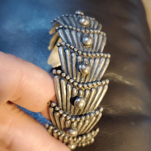 Los Castillo Mexican silver Cuff Bracelet ~ Taxco - Picture 1 of 6